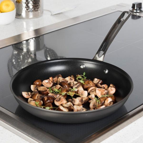 Guide to Hard Anodized Cookware, According to Professional Chefs